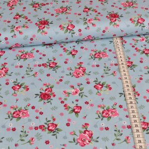 cotton fabric - Lovely Roses on Light Blue