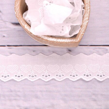 Lingerie Lace Hearts white 50mm